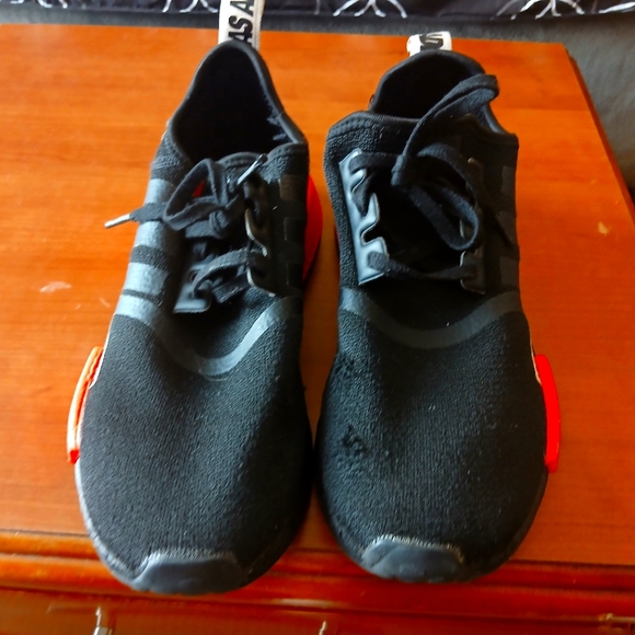 Adidas Mens shoes - Picture 3 of 3